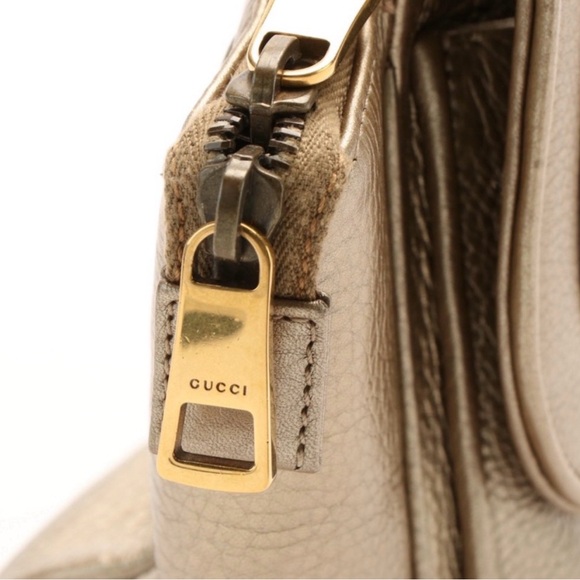 ❣️Gucci "1973" Top Handle bag in leather - Picture 5 of 10
